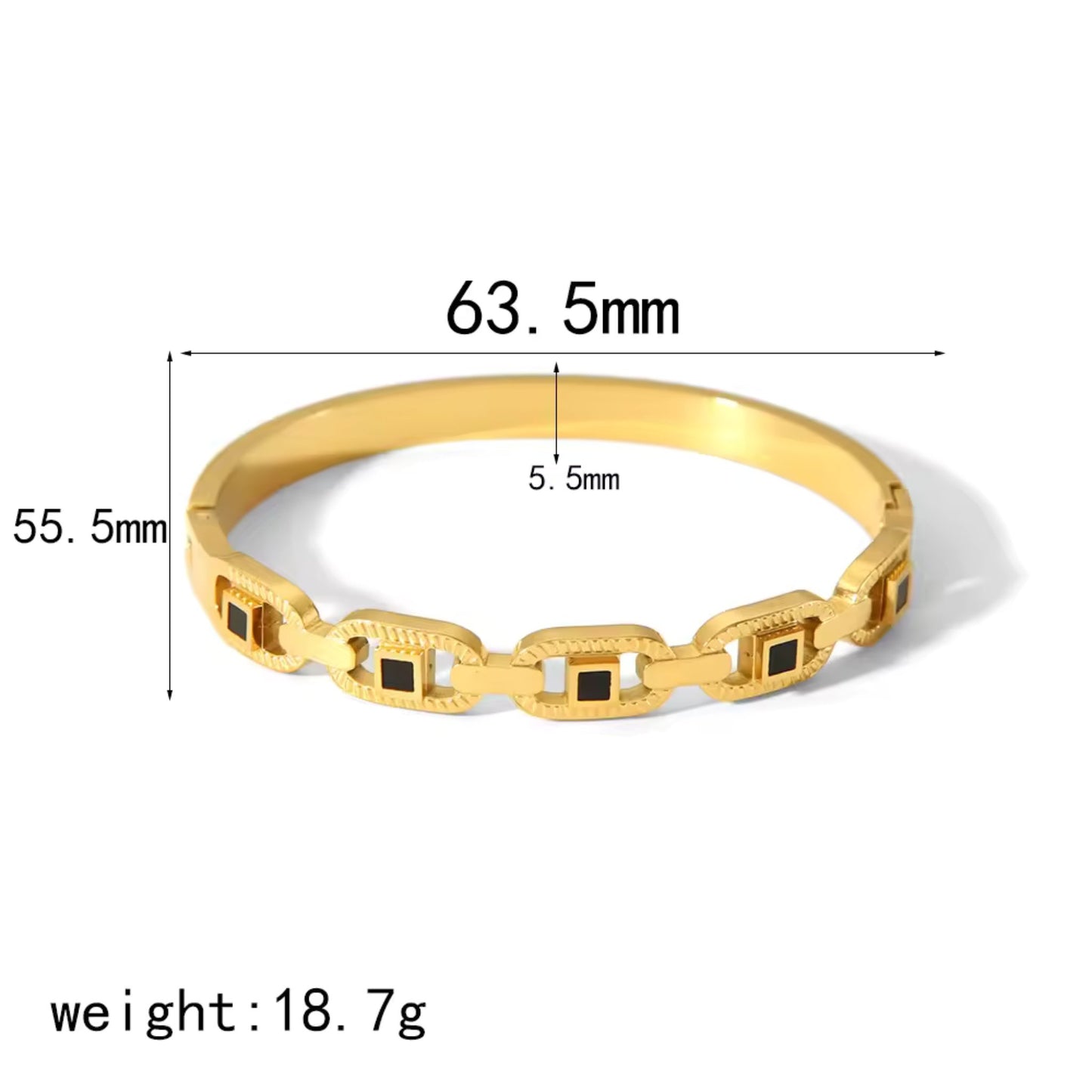 Detail of the Classic Chain-Link Gold Bangle with a 63.5mm inner diameter, 5.5mm width, and 55.5mm height for a comfortable fit.