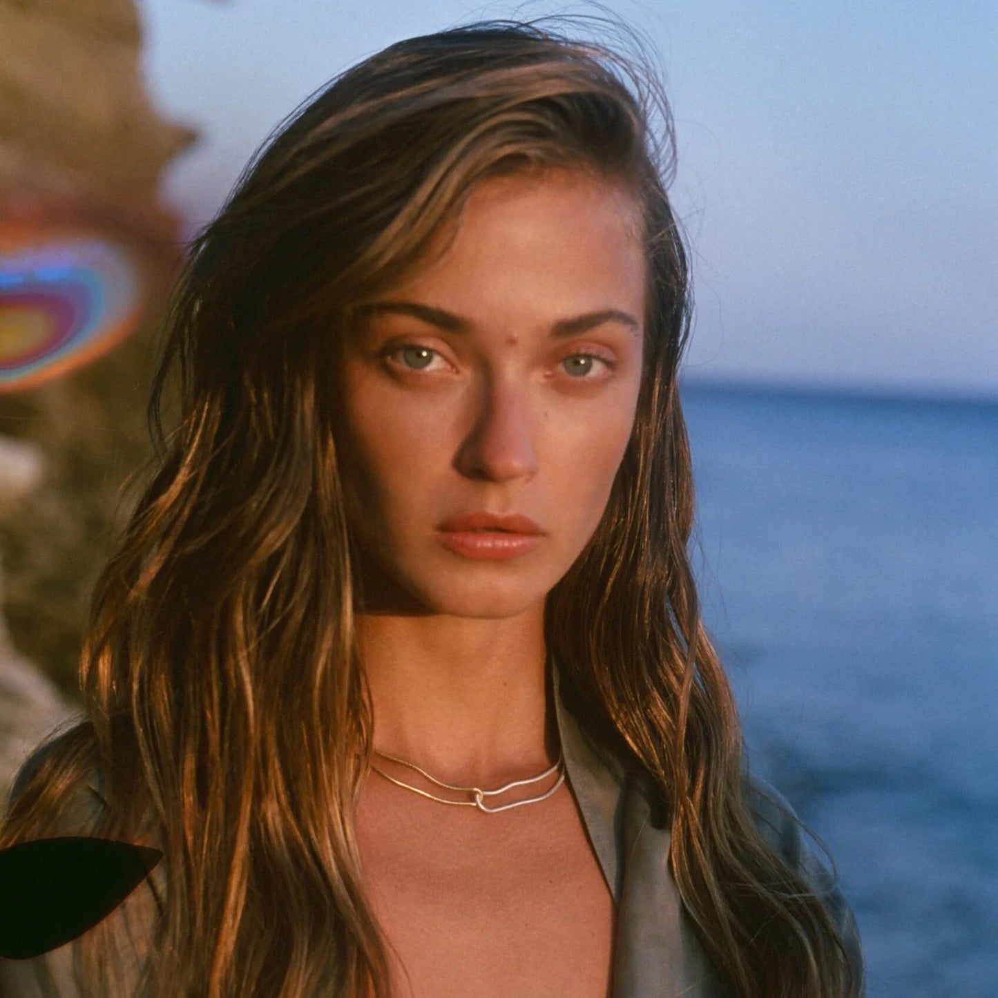Model wearing the Dual-Tone Blade Snake Chain Necklace, highlighting its 40+5cm adjustable length and modern elegance.