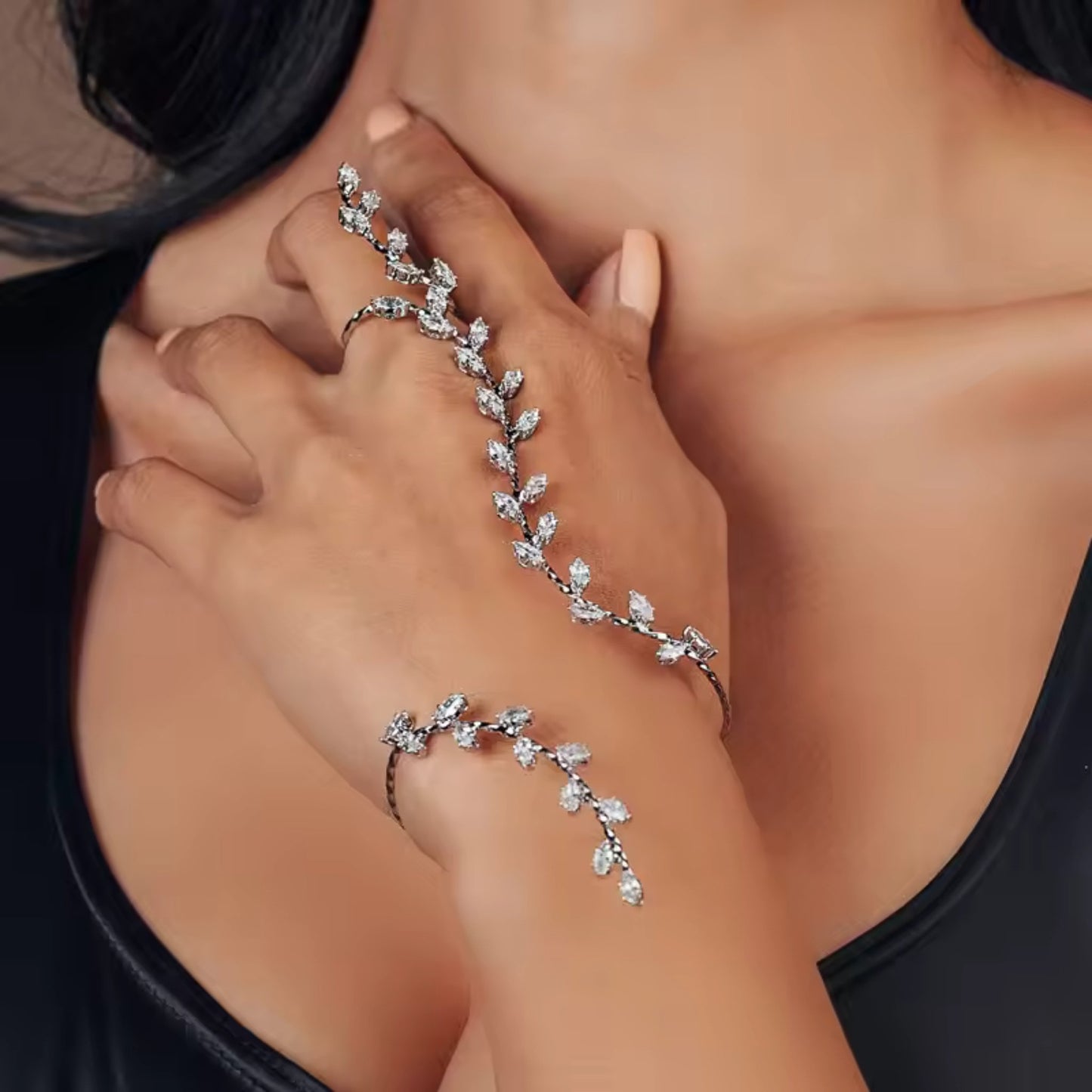 High Quality Leaf Design Zirconia Hand Chain Bracelet