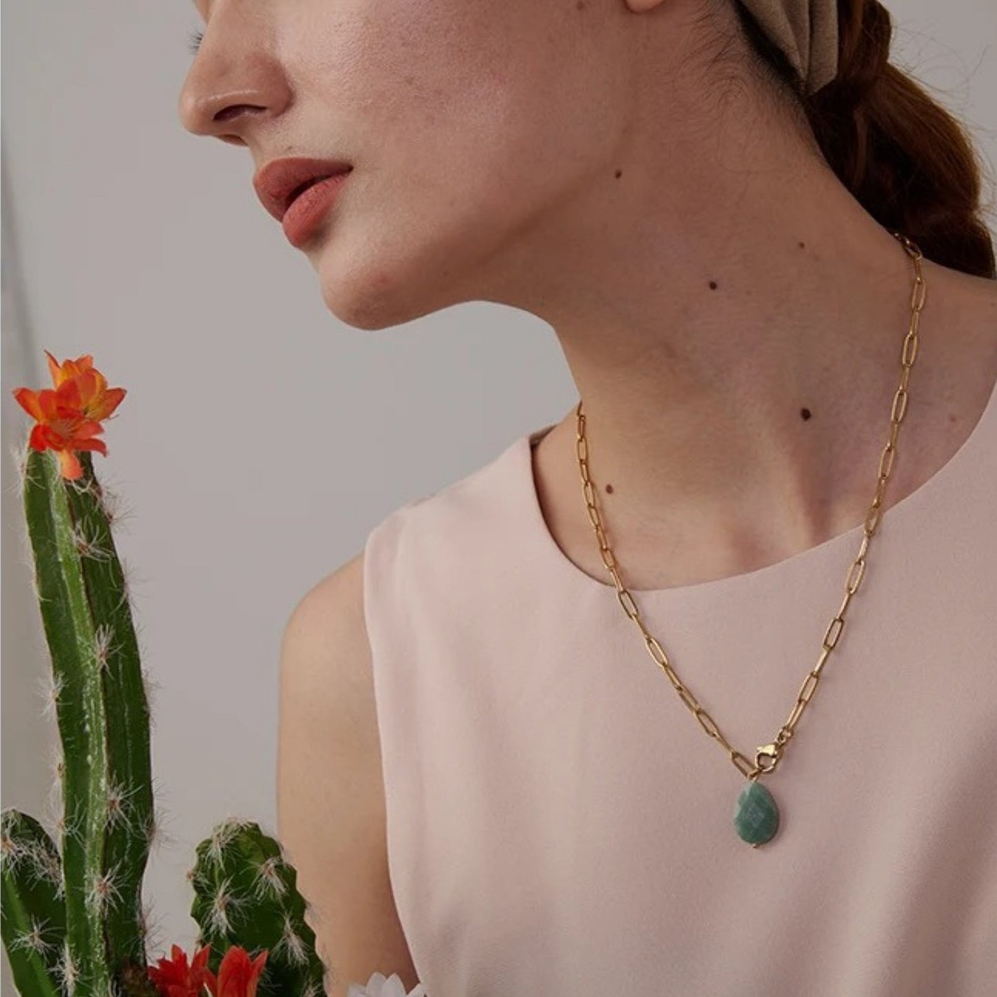Minimalist Agate Pendant Necklace