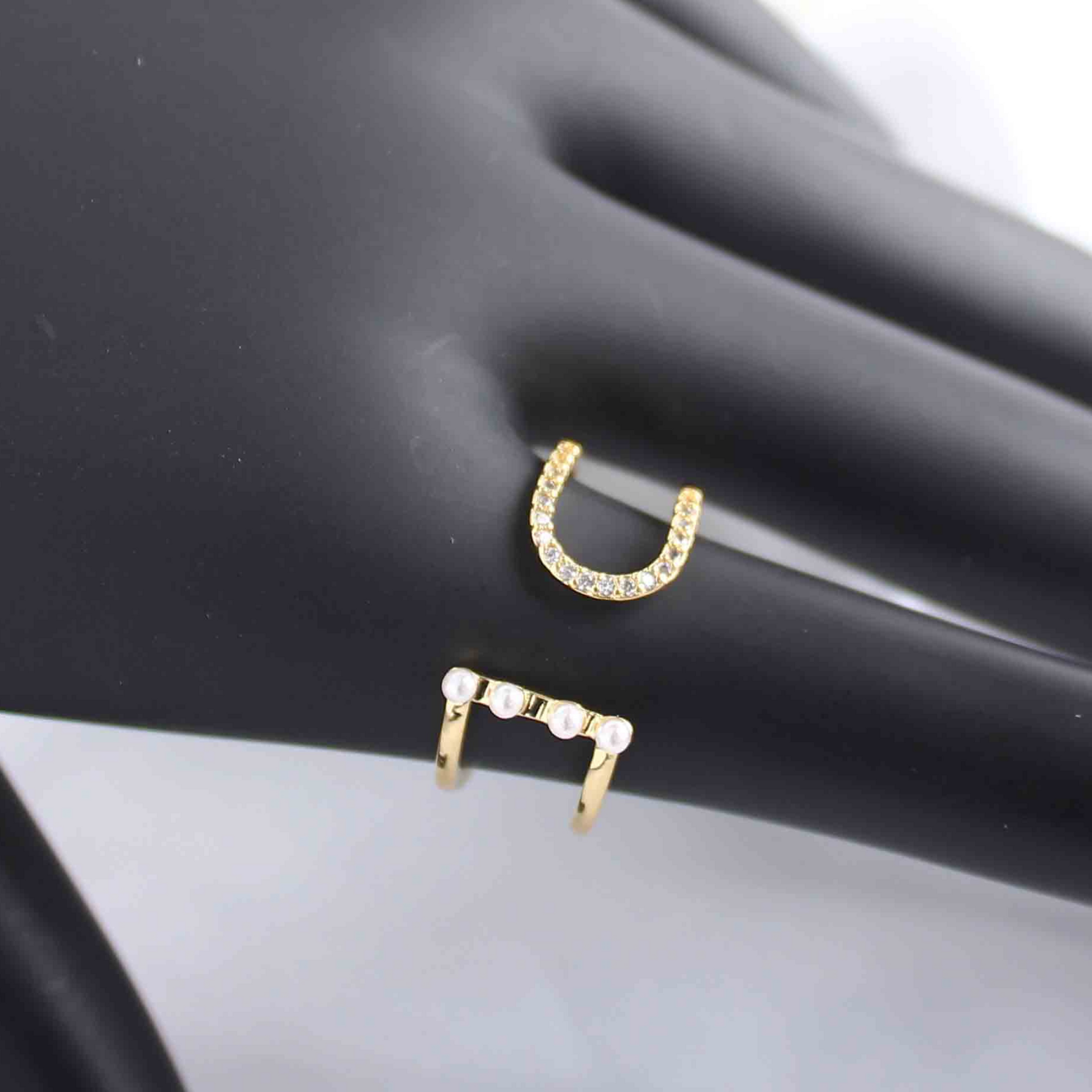 Side view of the adjustable gold-plated ring with three cultured pearls, highlighting its high-quality craftsmanship.