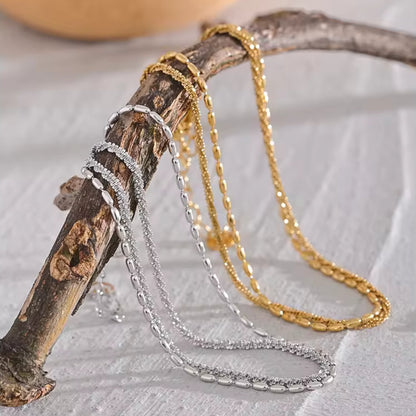 Close-up of the intricate 2mm rope design on the Classic Gold-Plated Rope Chain Anklet, showcasing its luxurious finish.