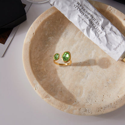 Emerald Glow Ring – 18K Gold Stainless Steel