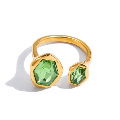 Emerald Glow Ring – 18K Gold Stainless Steel