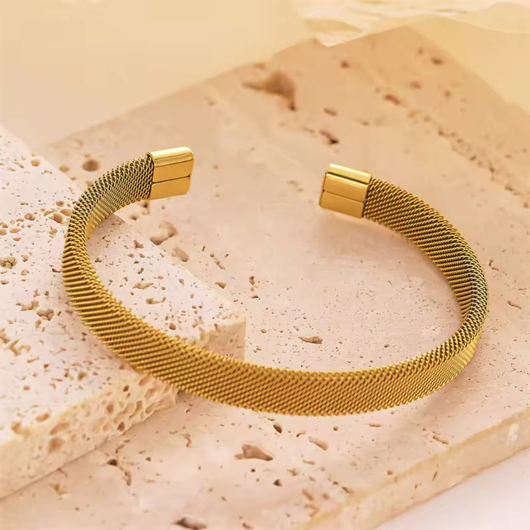 Mesh Textured Gold 18K Gold Plated Bangle – BALLA e BRILLA