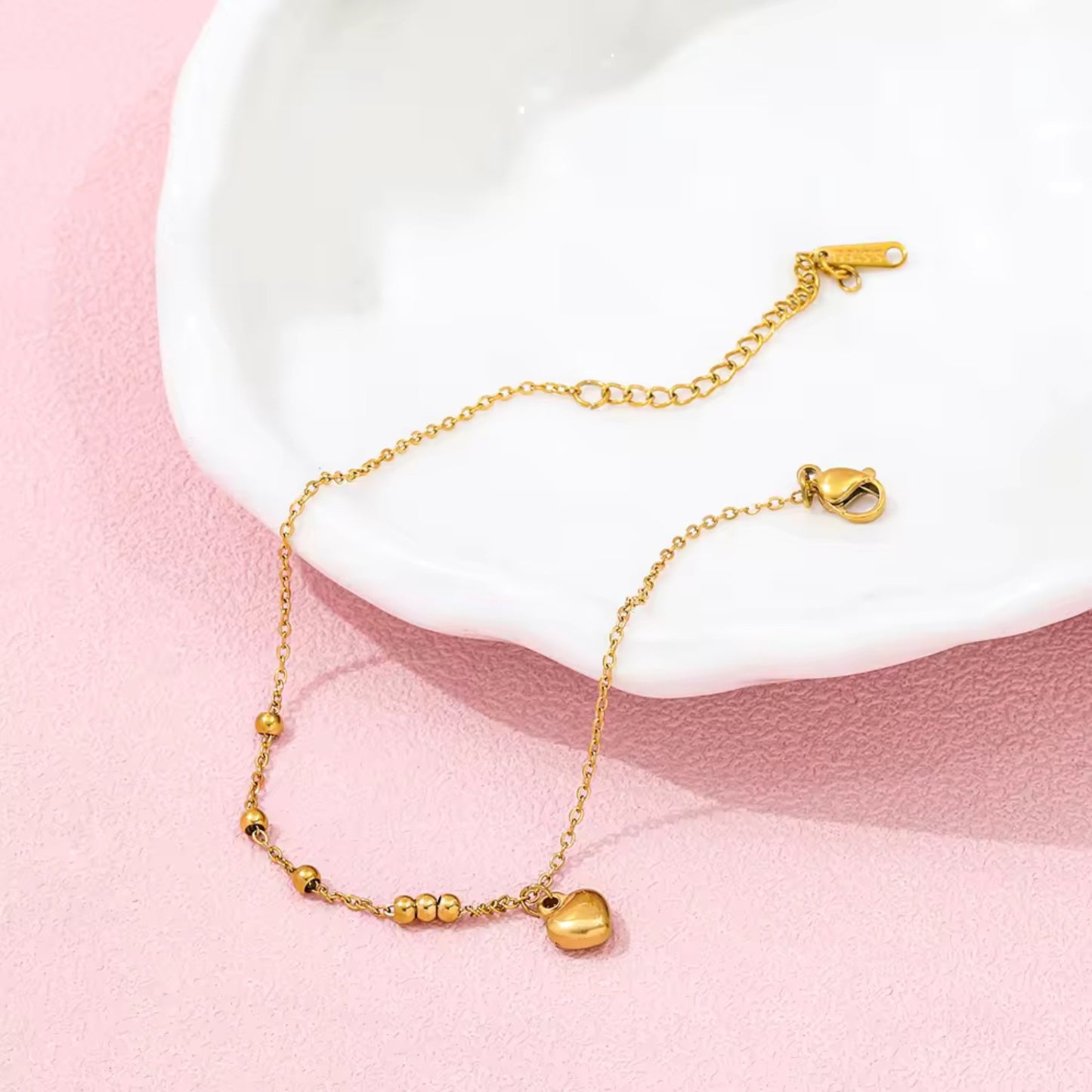 Minimalist Heart Charm Anklet - 18K Gold Plated