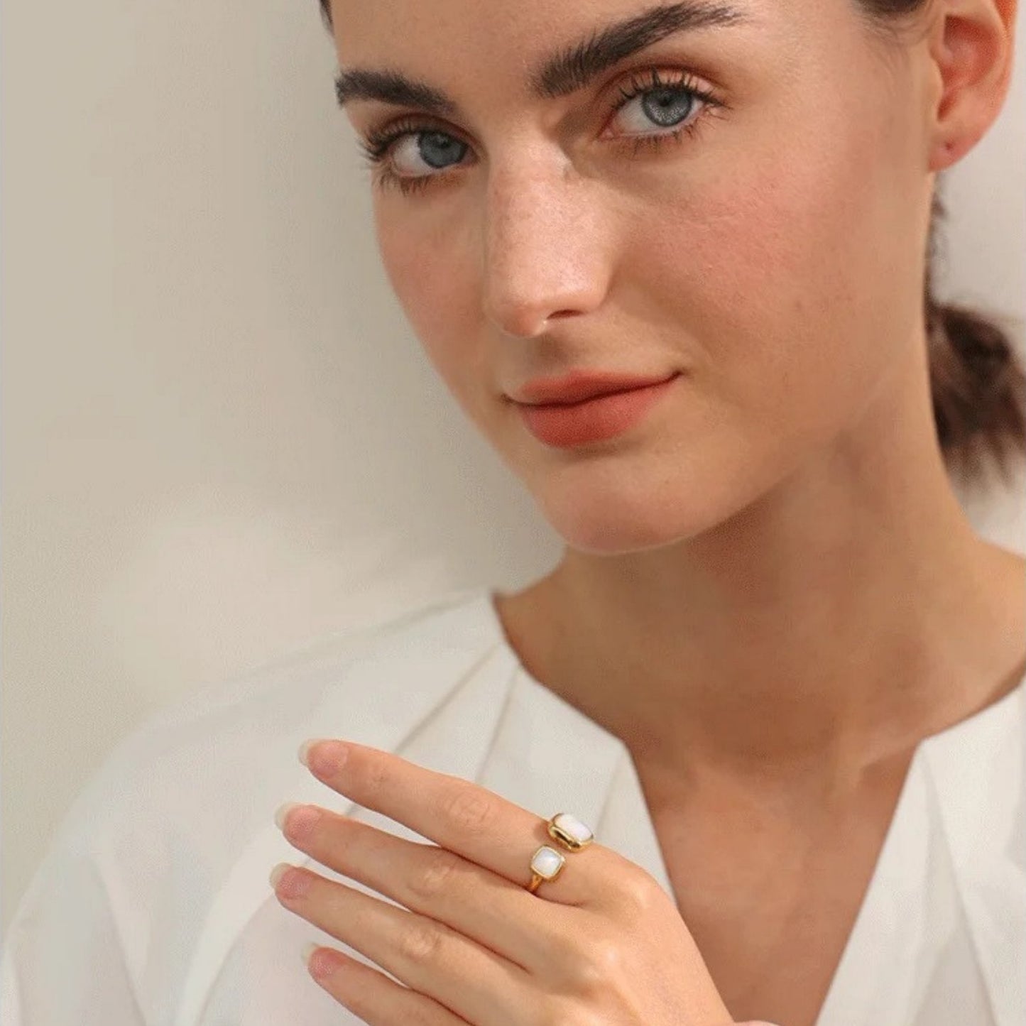 Radiant Dual-Square Shell Ring