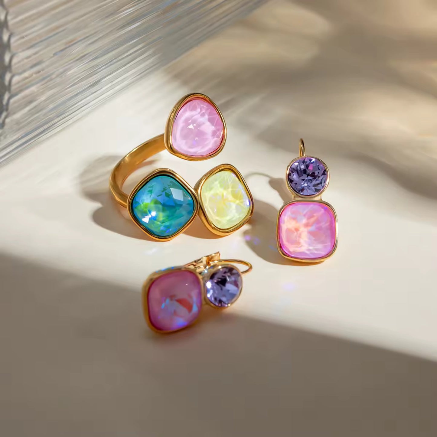 Tricolor Radiance Rhinestone 18K Gold Plated Ring