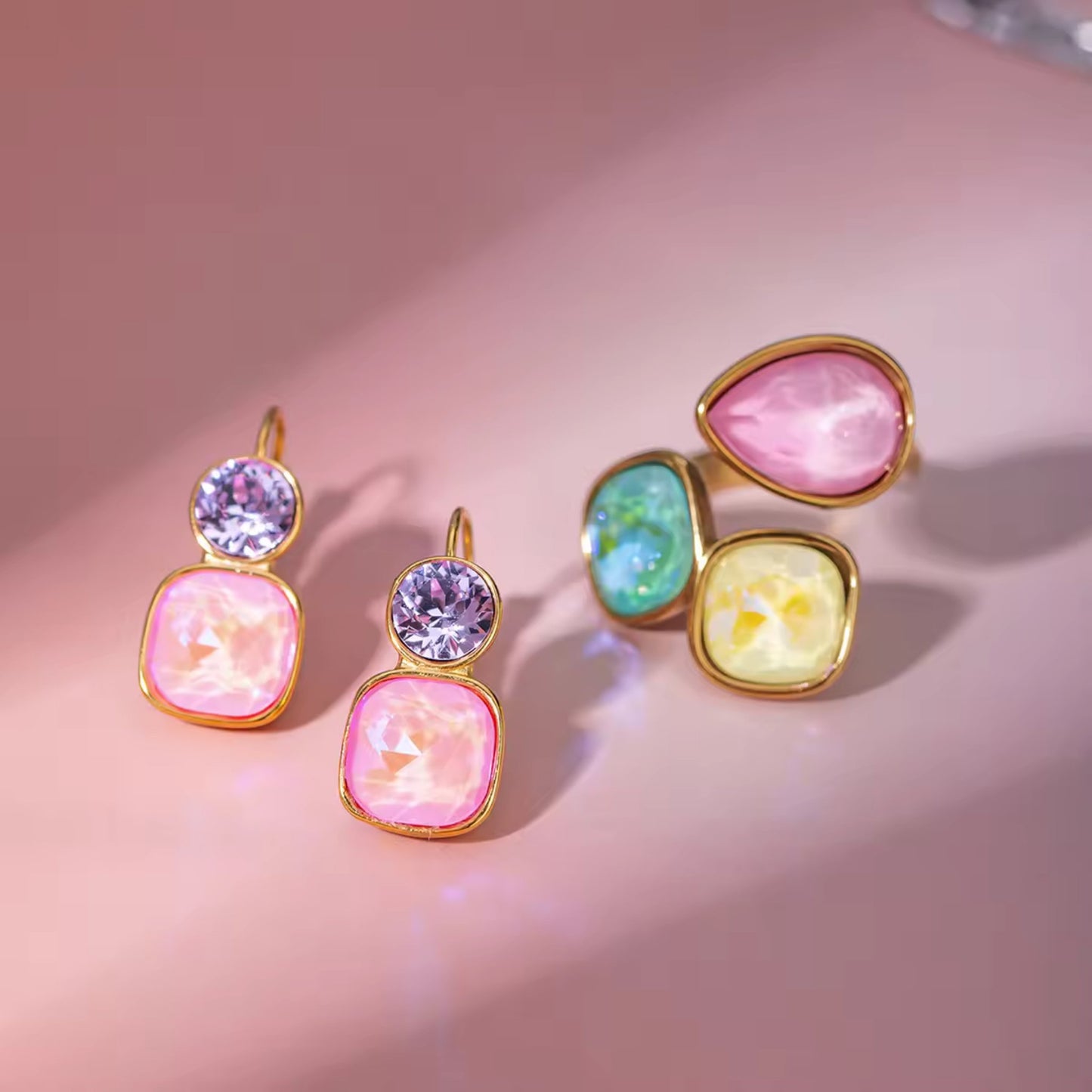 Tricolor Radiance Rhinestone 18K Gold Plated Ring