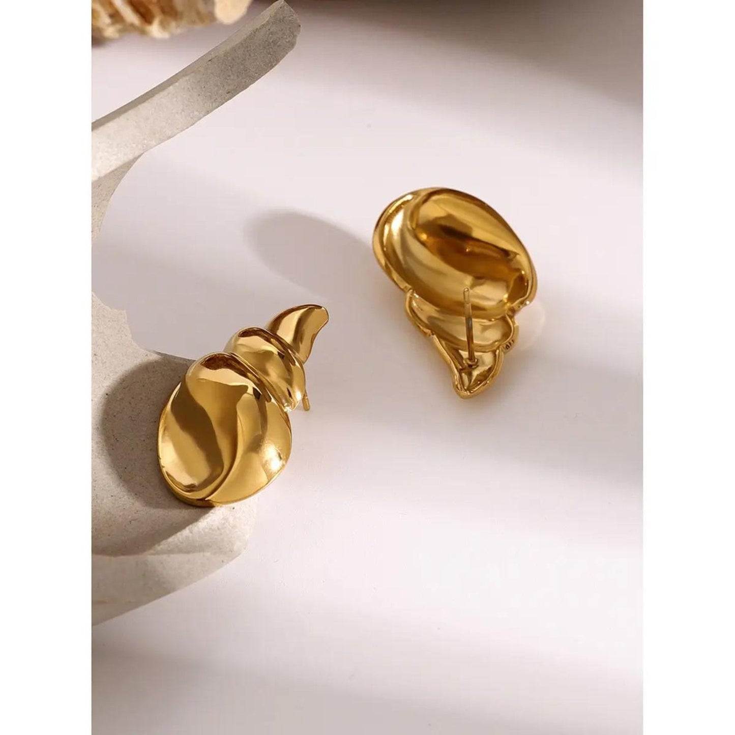 Twisted Shell Statement 18K Gold Plated Earrings
